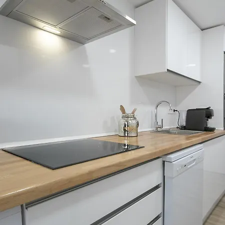 -malagasunapts-central &quite Apartment *