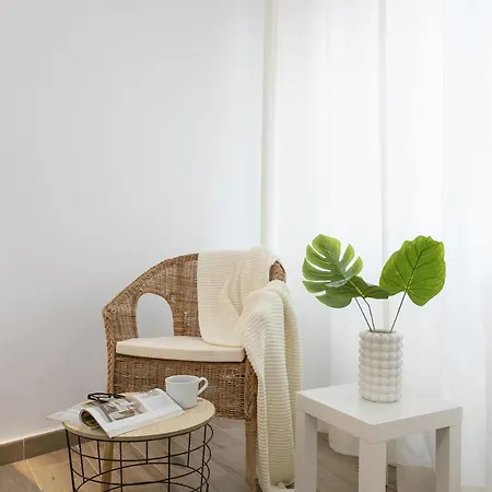 -malagasunapts-central &quite Malaga