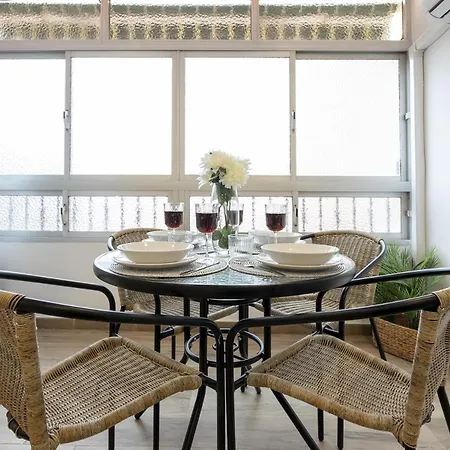 -malagasunapts-central &quite Apartment Malaga