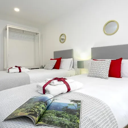 -malagasunapts-central &quite Malaga